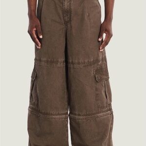 Relaxed Wide-Leg Cargo Pants in Brown UNISEX